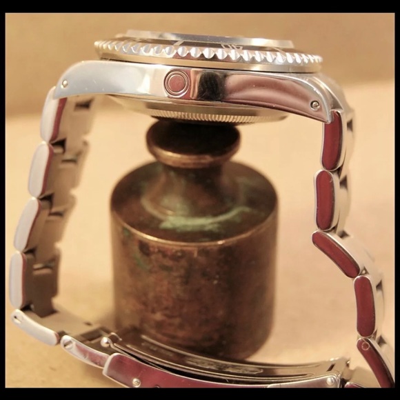 SOLD***Rolex Seadweller 16600***SOLD - Picture 8 of 13